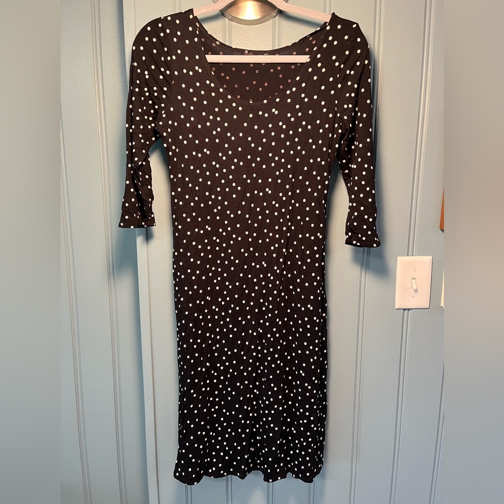 Black and white polkadot Salaam dress.  EUC size small.